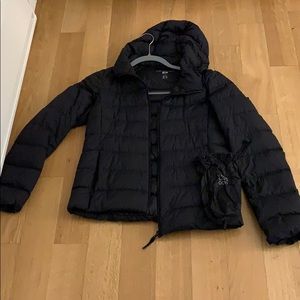 Uniqlo ultra lightweight down jacket